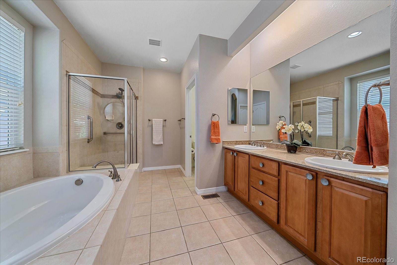 MLS Image #14 for 6673 s benton street,littleton, Colorado