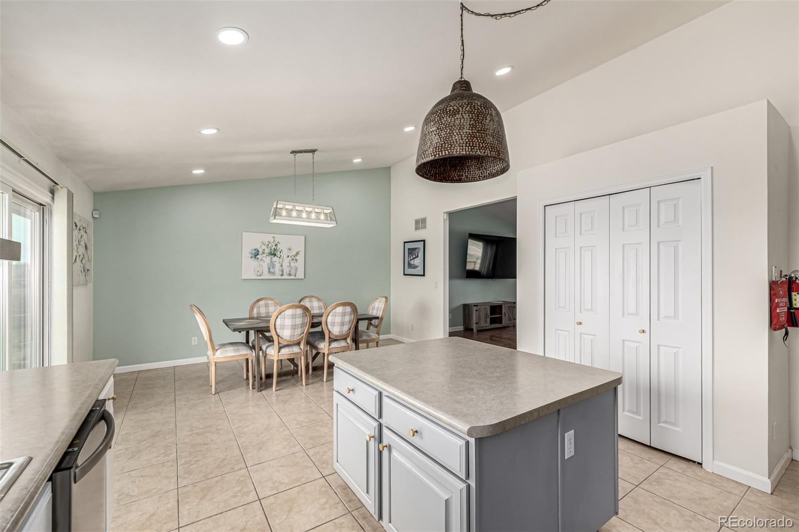 MLS Image #19 for 1153 e linda avenue,pueblo, Colorado