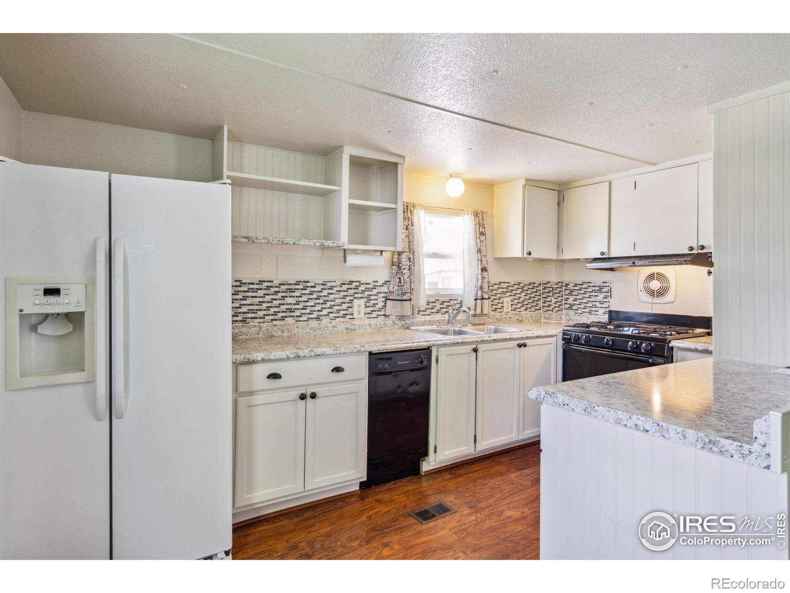 MLS Image #2 for 2812  mango place,loveland, Colorado