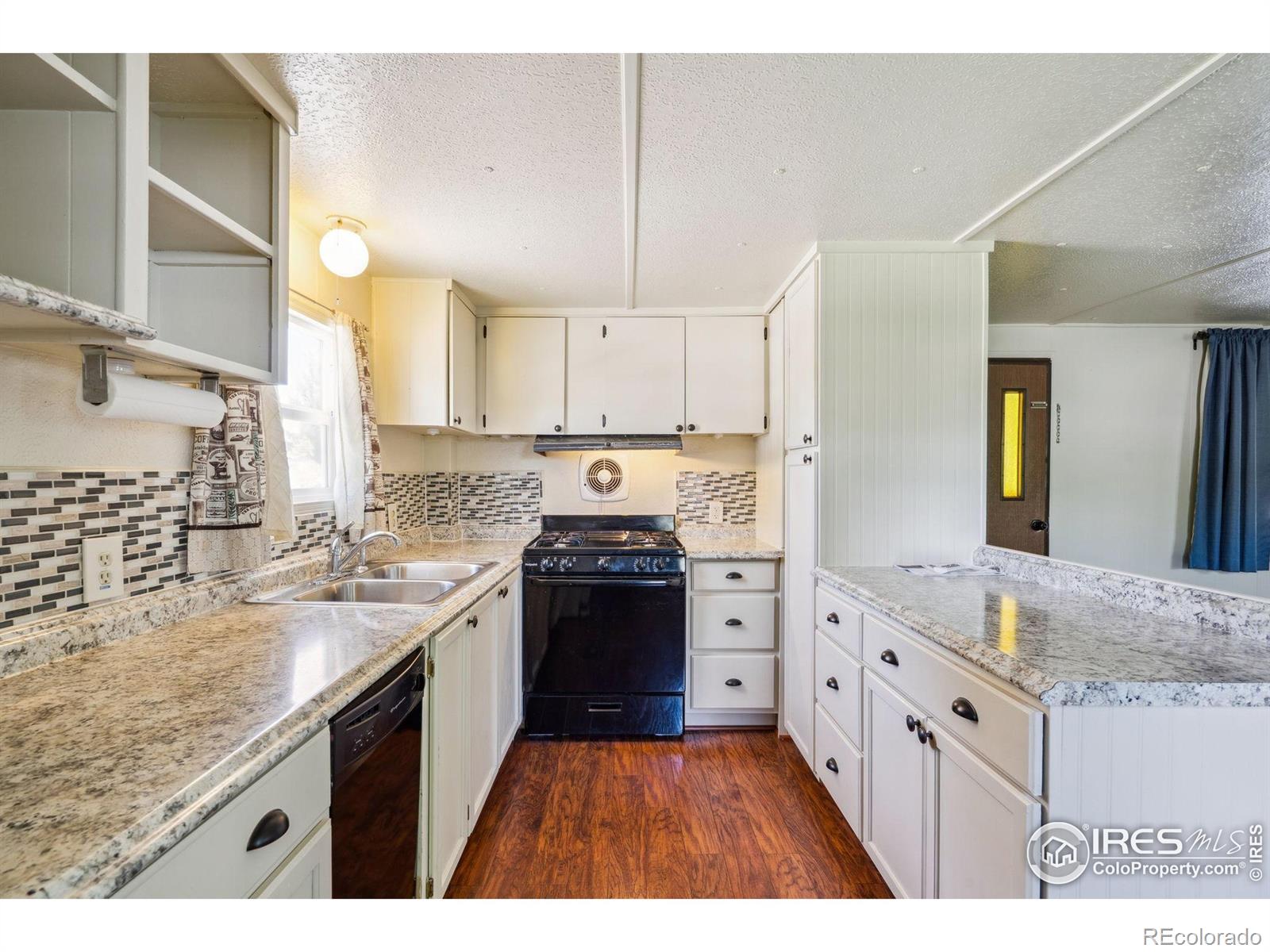 MLS Image #3 for 2812  mango place,loveland, Colorado