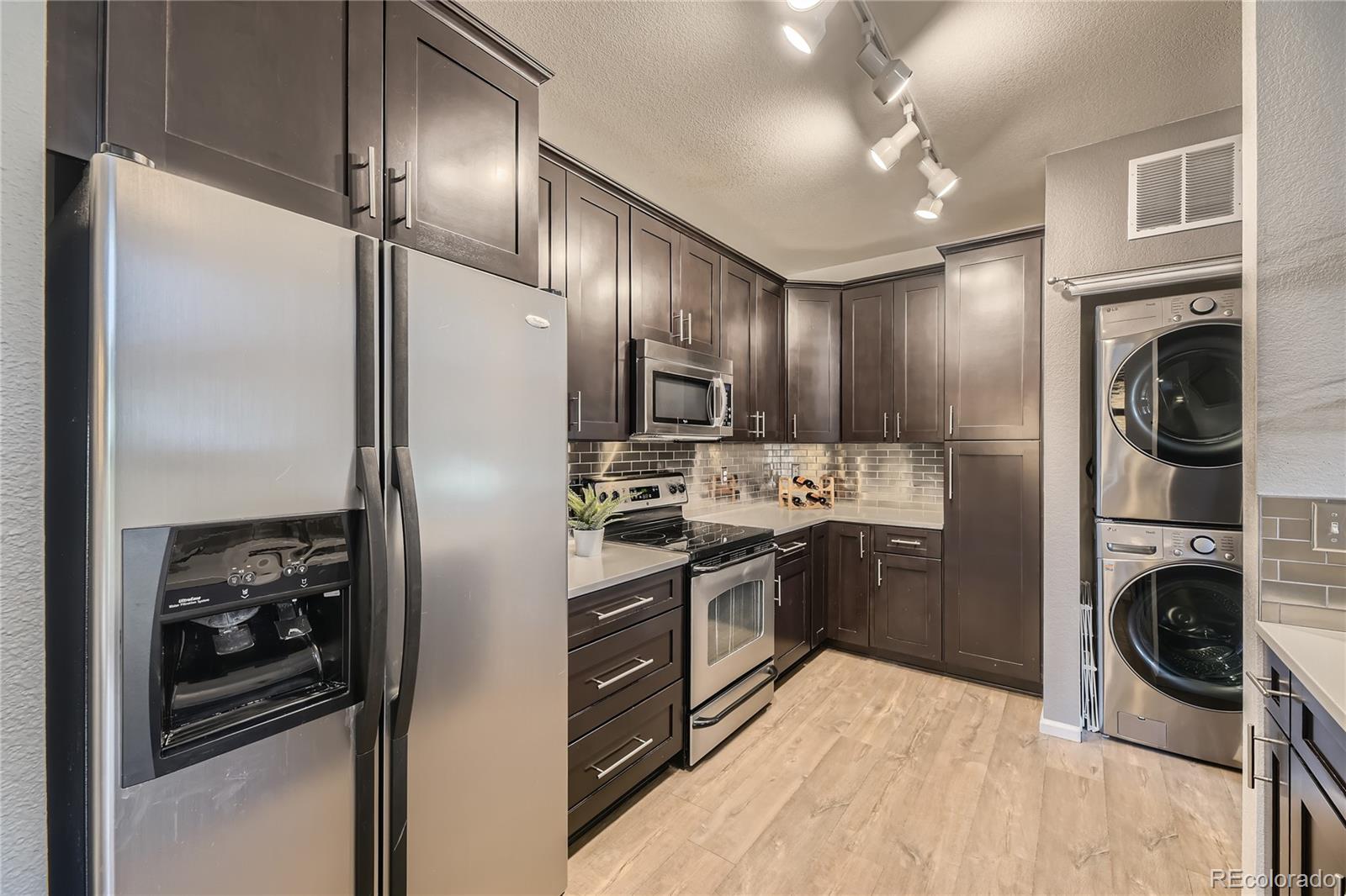 MLS Image #6 for 9481 e mansfield avenue,aurora, Colorado