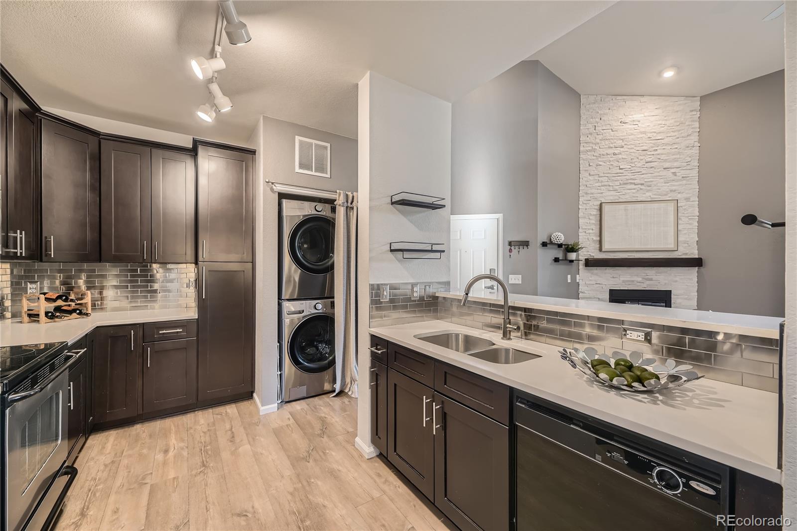 MLS Image #7 for 9481 e mansfield avenue,aurora, Colorado