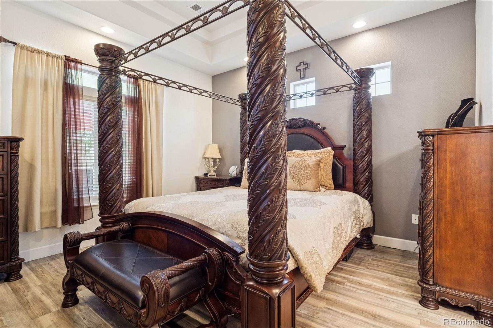 MLS Image #15 for 5471  ensenada court,denver, Colorado