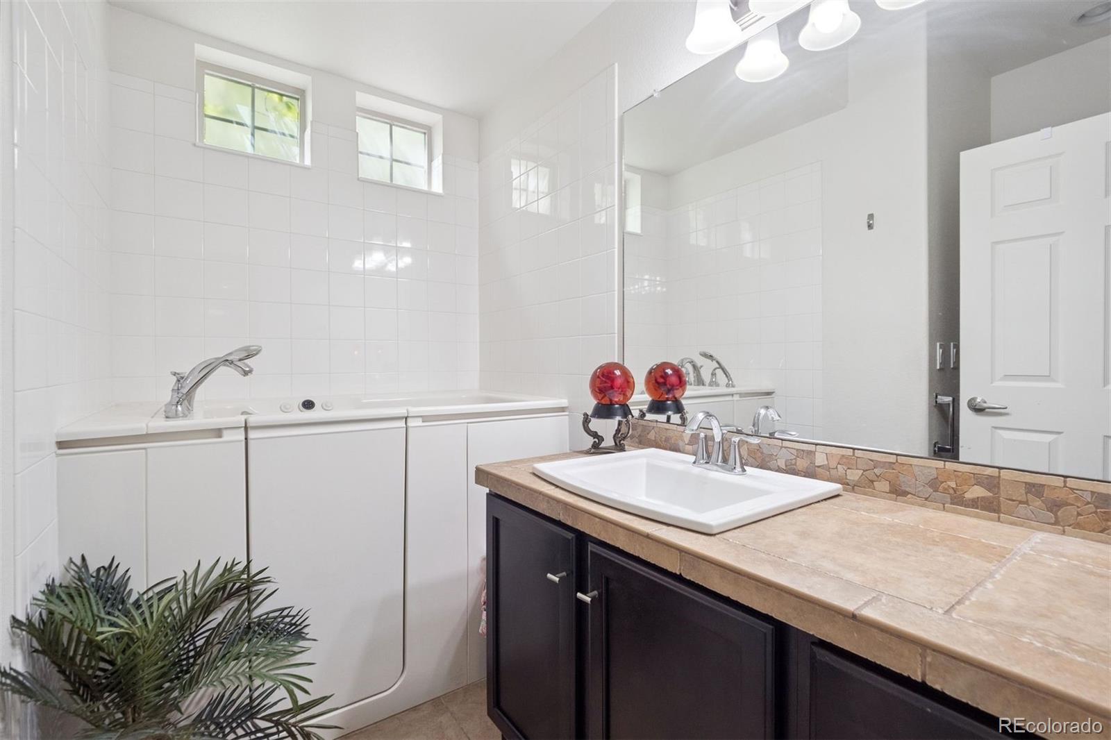 MLS Image #20 for 5471  ensenada court,denver, Colorado