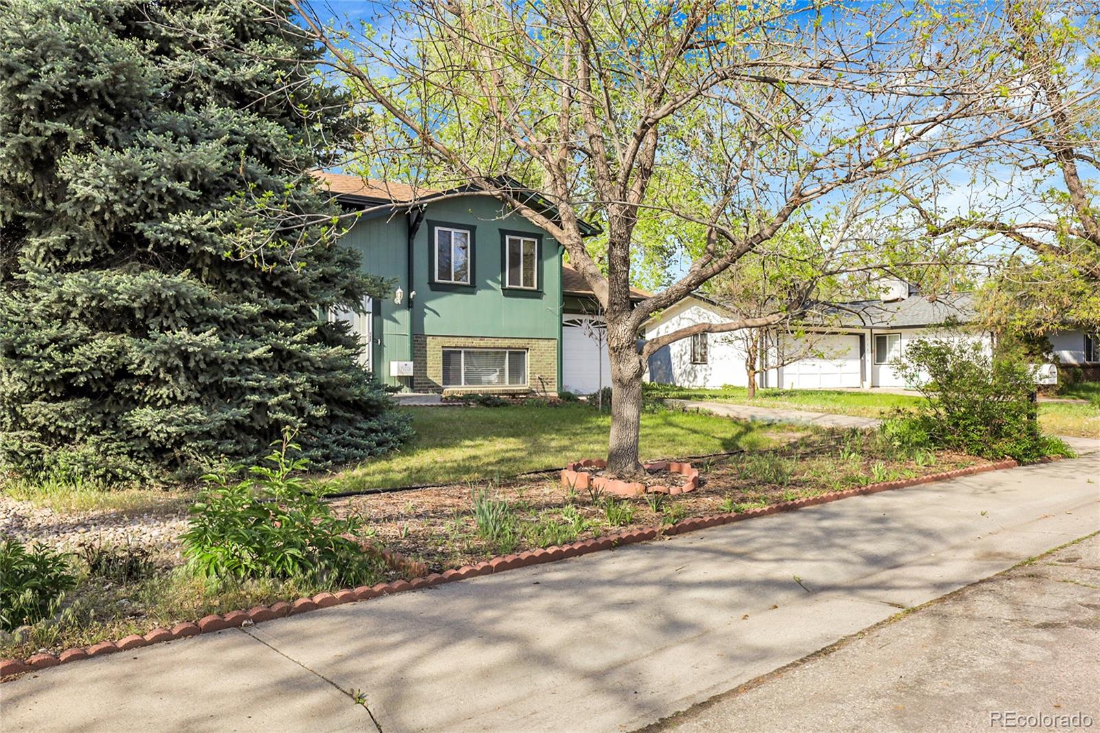 MLS Image #1 for 12829 e oregon drive,aurora, Colorado