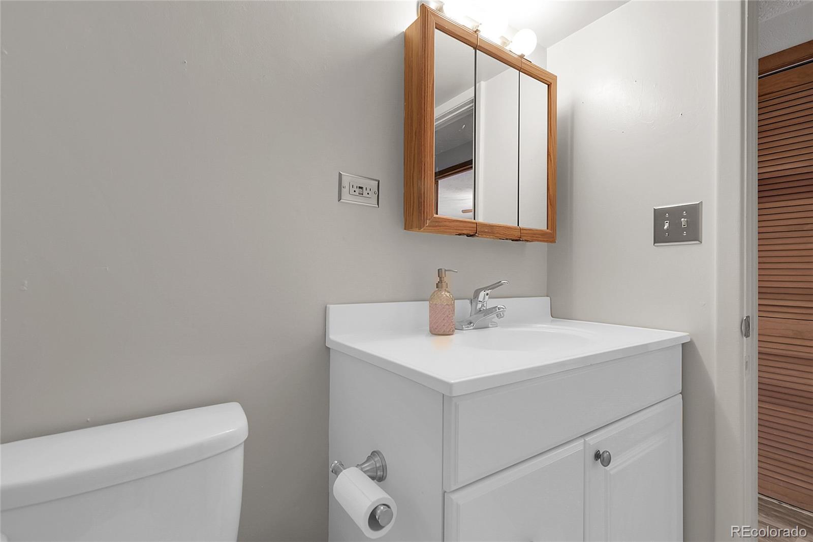 MLS Image #9 for 12829 e oregon drive,aurora, Colorado