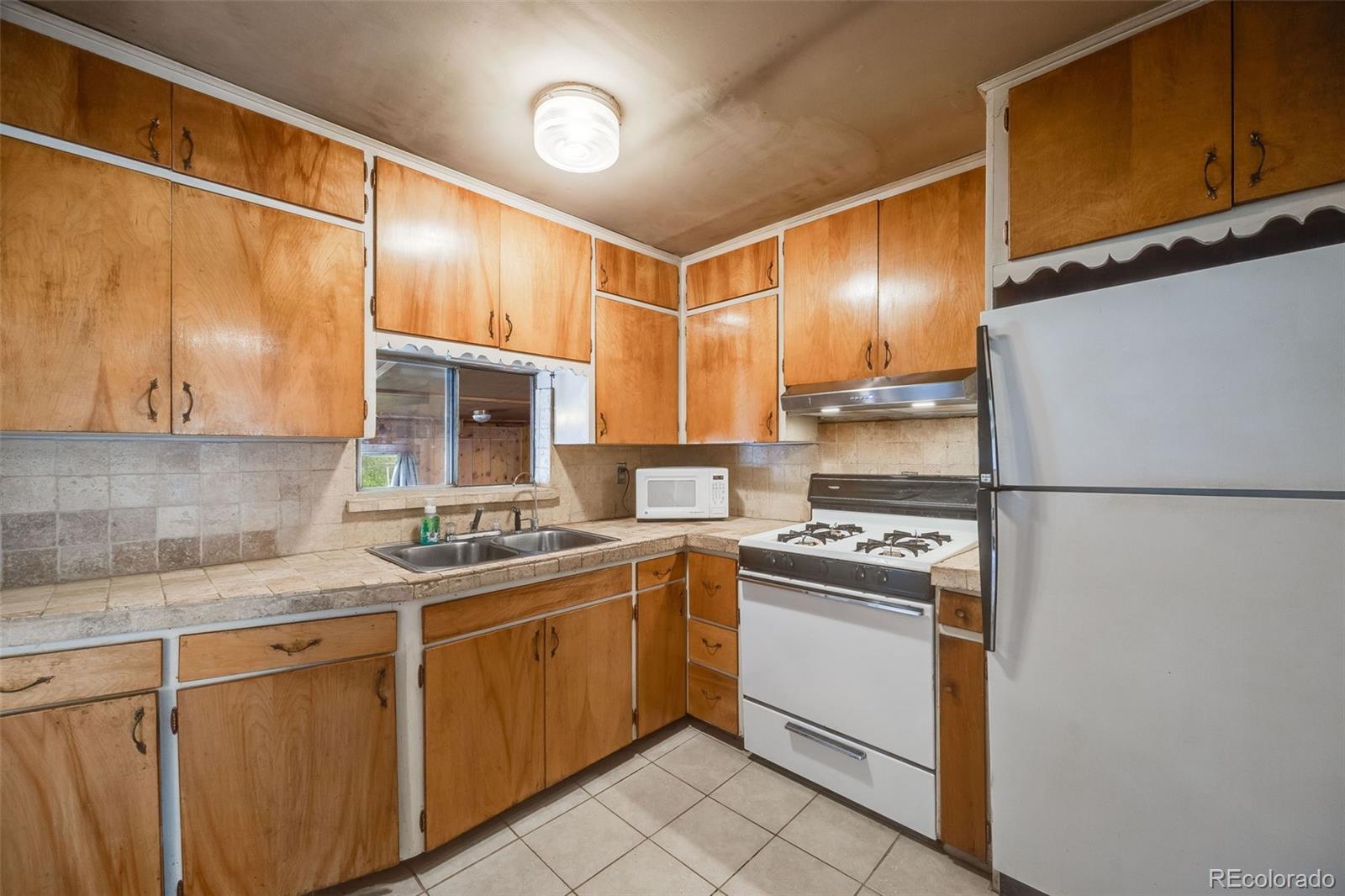 MLS Image #5 for 310  jay street,lakewood, Colorado