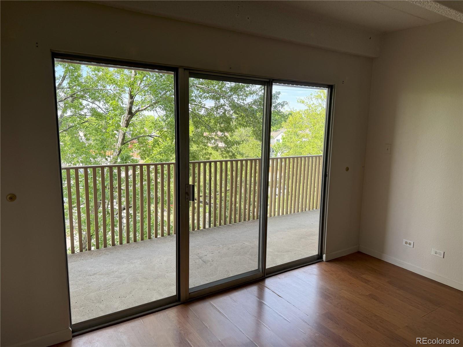 MLS Image #6 for 8060 e girard avenue,denver, Colorado