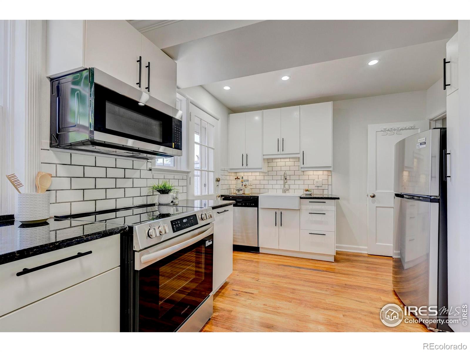 MLS Image #7 for 1235  leyden street,denver, Colorado