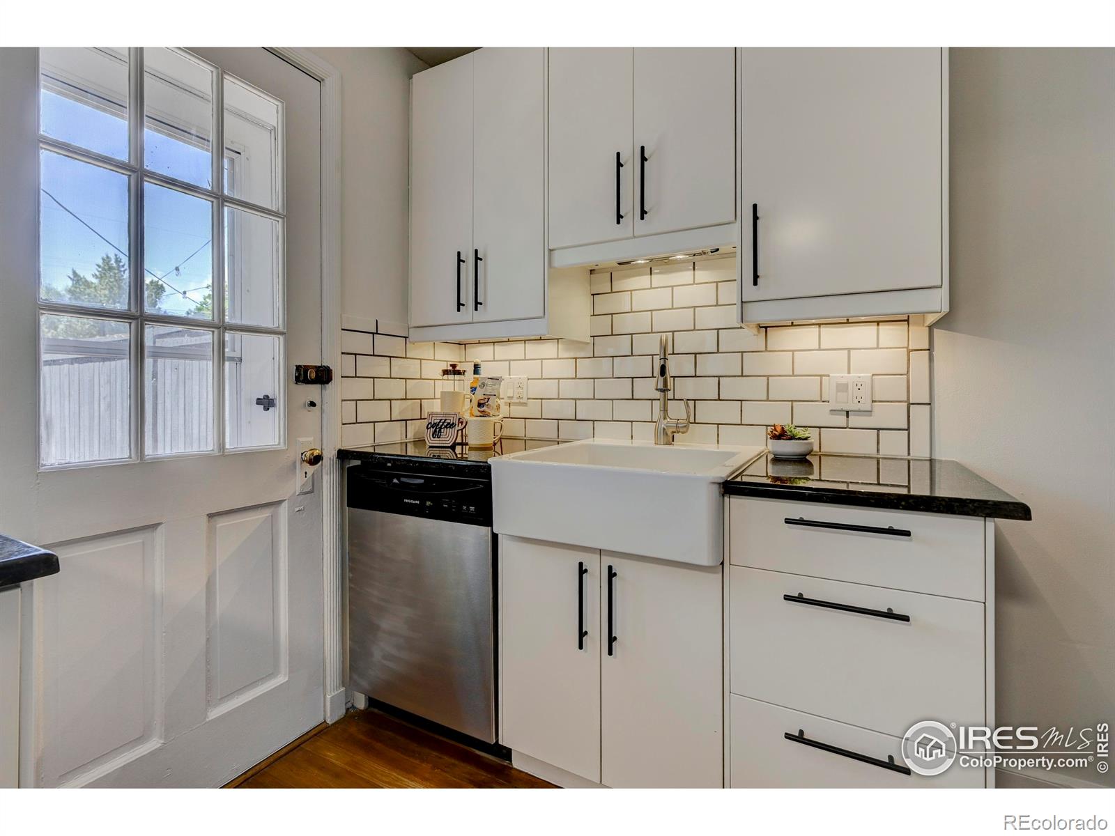 MLS Image #8 for 1235  leyden street,denver, Colorado