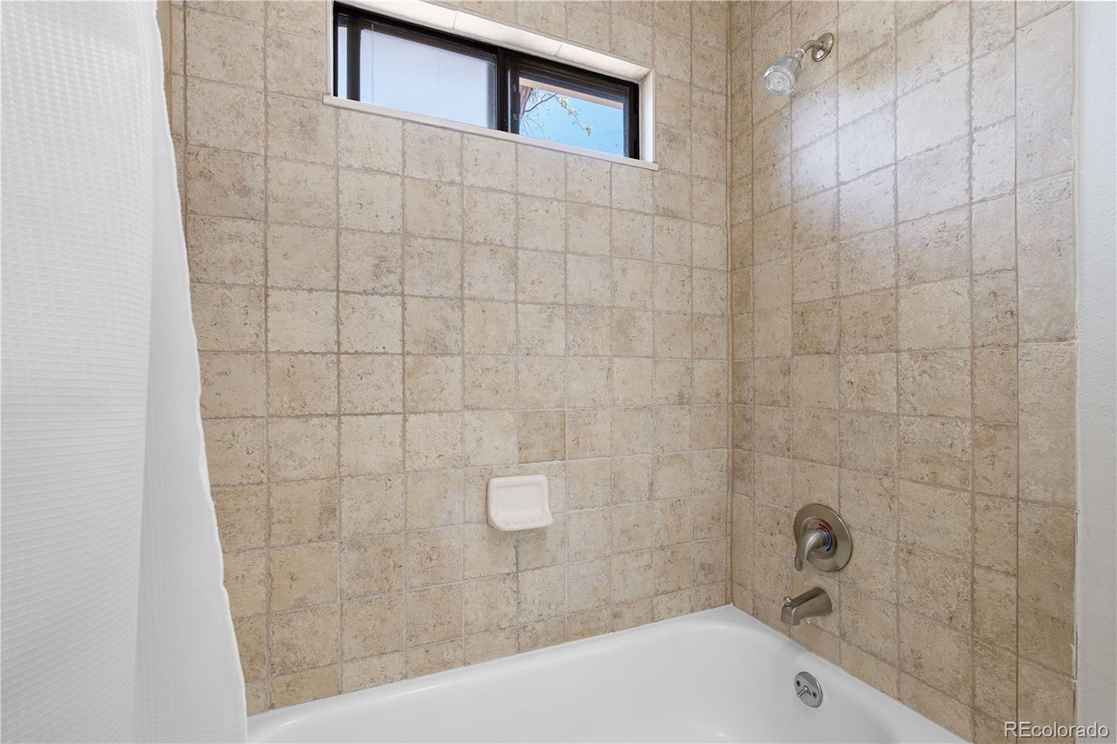 MLS Image #11 for 12662 e warren drive,aurora, Colorado