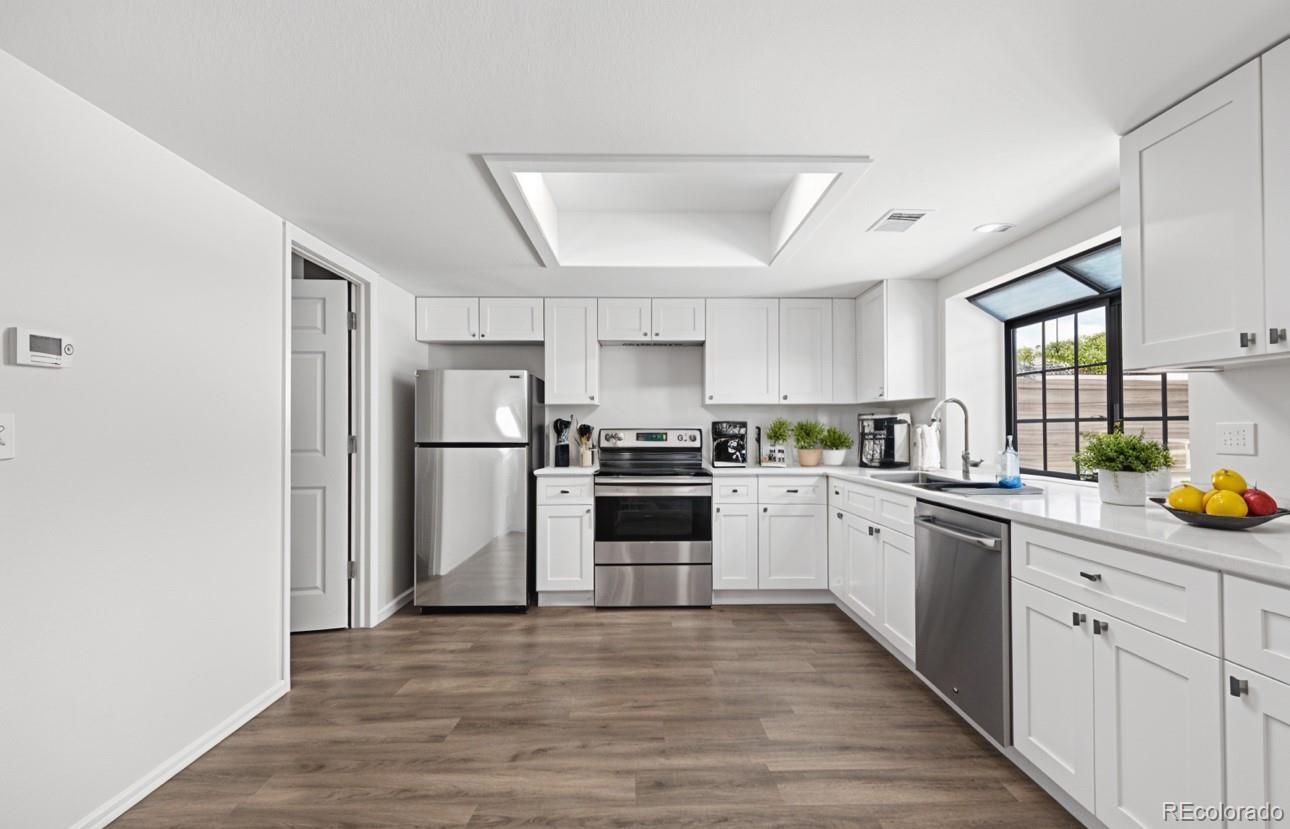 MLS Image #2 for 12662 e warren drive,aurora, Colorado