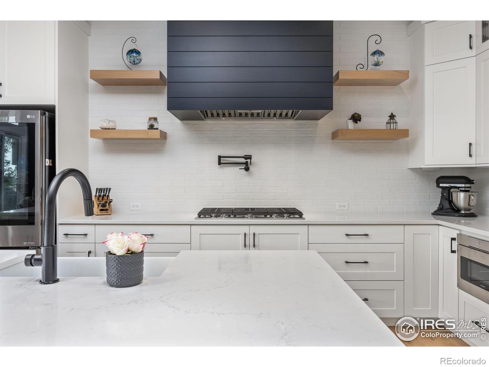 MLS Image #7 for 5810  last pointe drive,windsor, Colorado