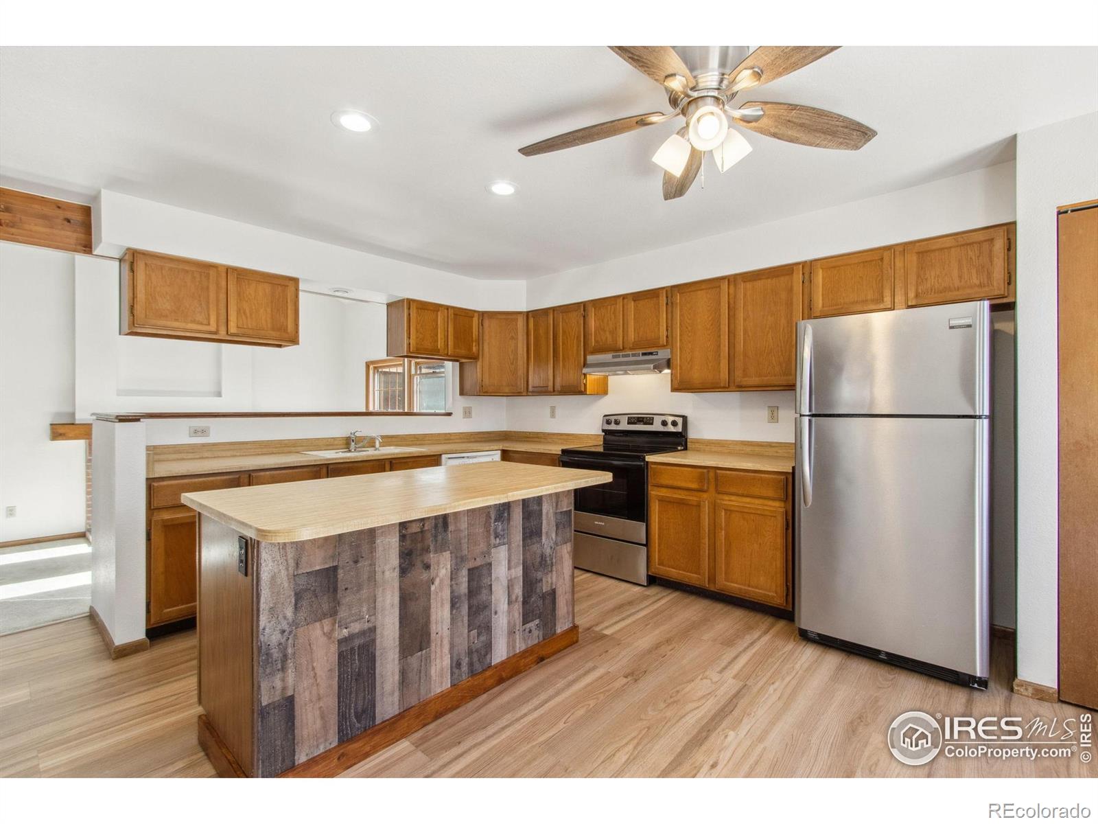 MLS Image #4 for 4142  snow ridge circle,fort collins, Colorado