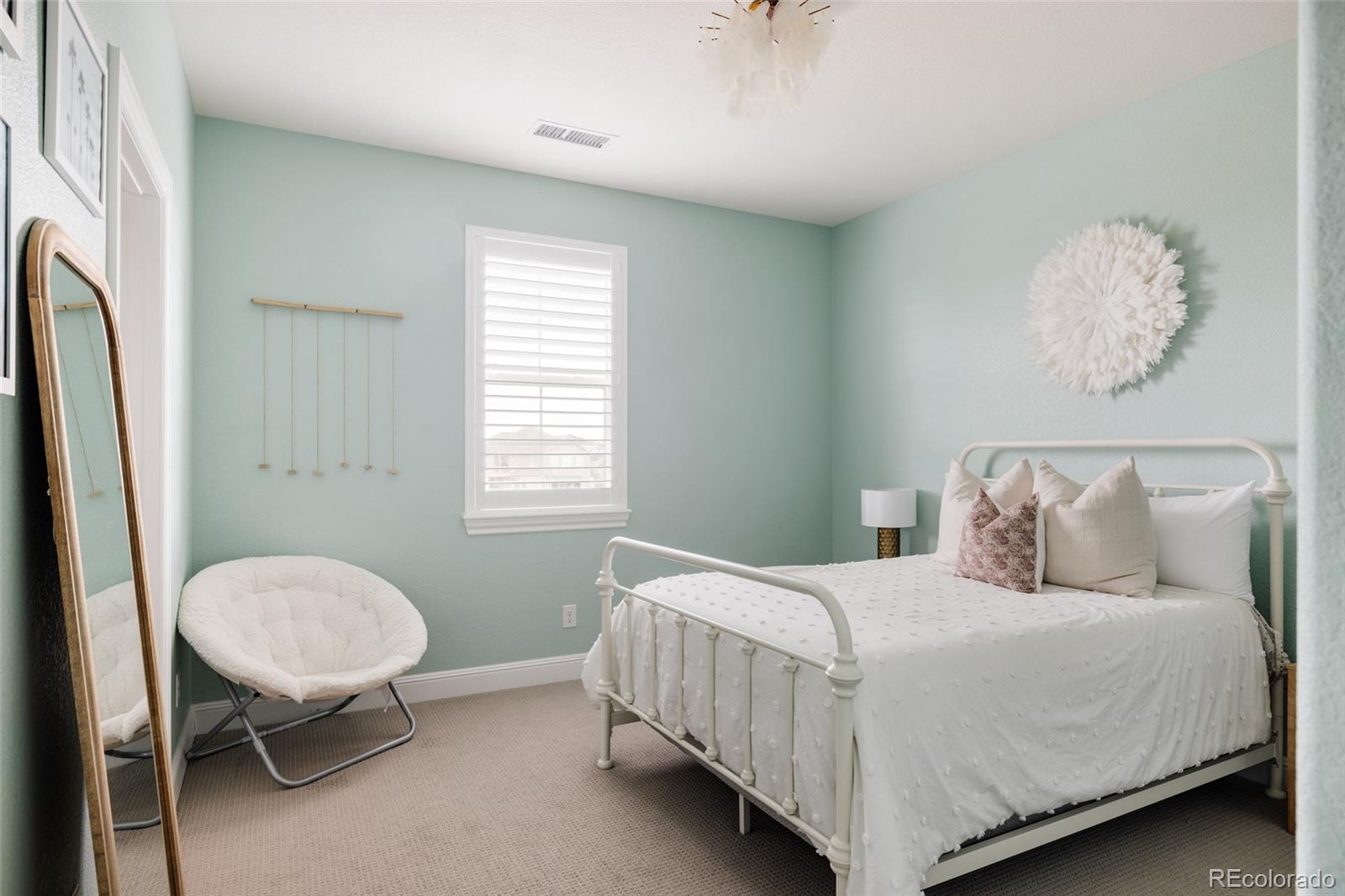 MLS Image #20 for 27653 e euclid drive,aurora, Colorado