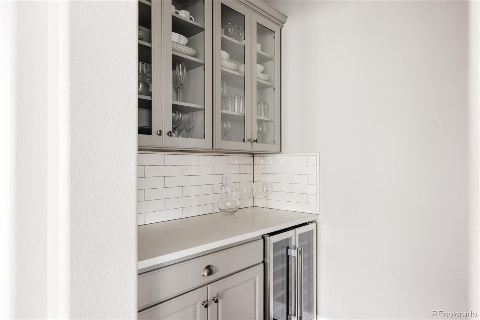 MLS Image #7 for 27653 e euclid drive,aurora, Colorado
