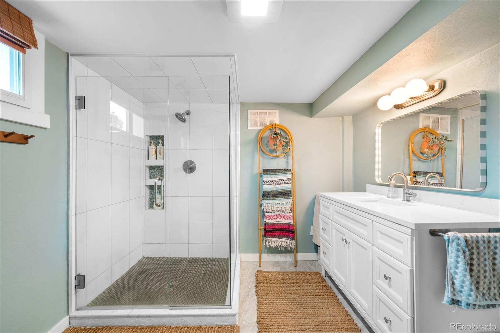 MLS Image #21 for 3359  steele street,denver, Colorado