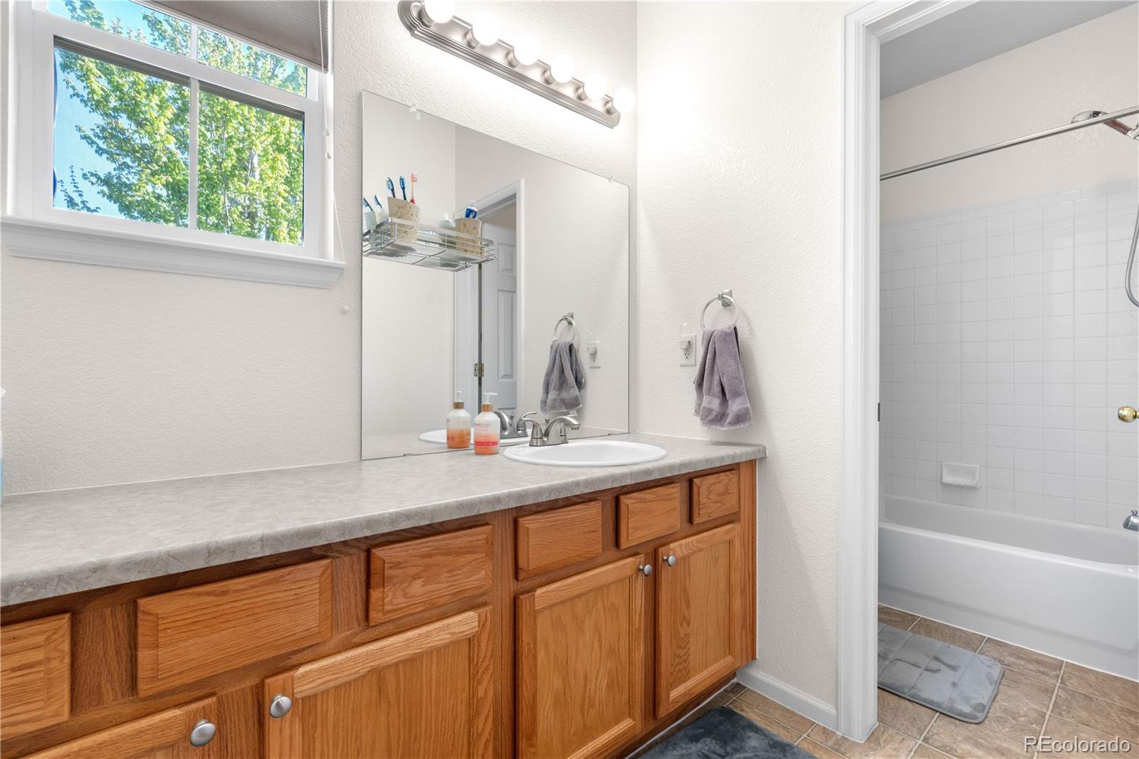 MLS Image #25 for 22933 e ontario drive,aurora, Colorado