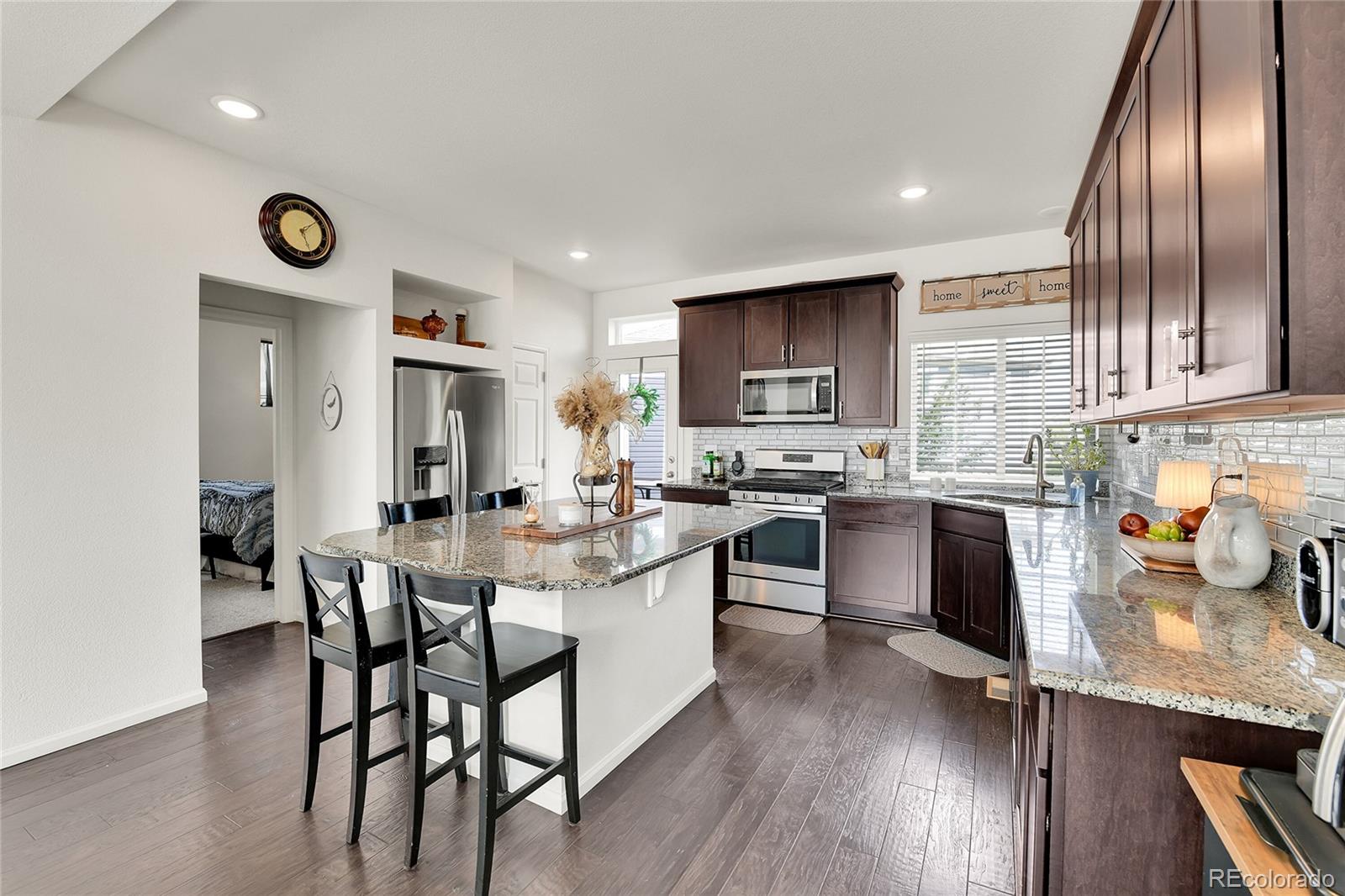 MLS Image #7 for 240 s oak hill street,aurora, Colorado