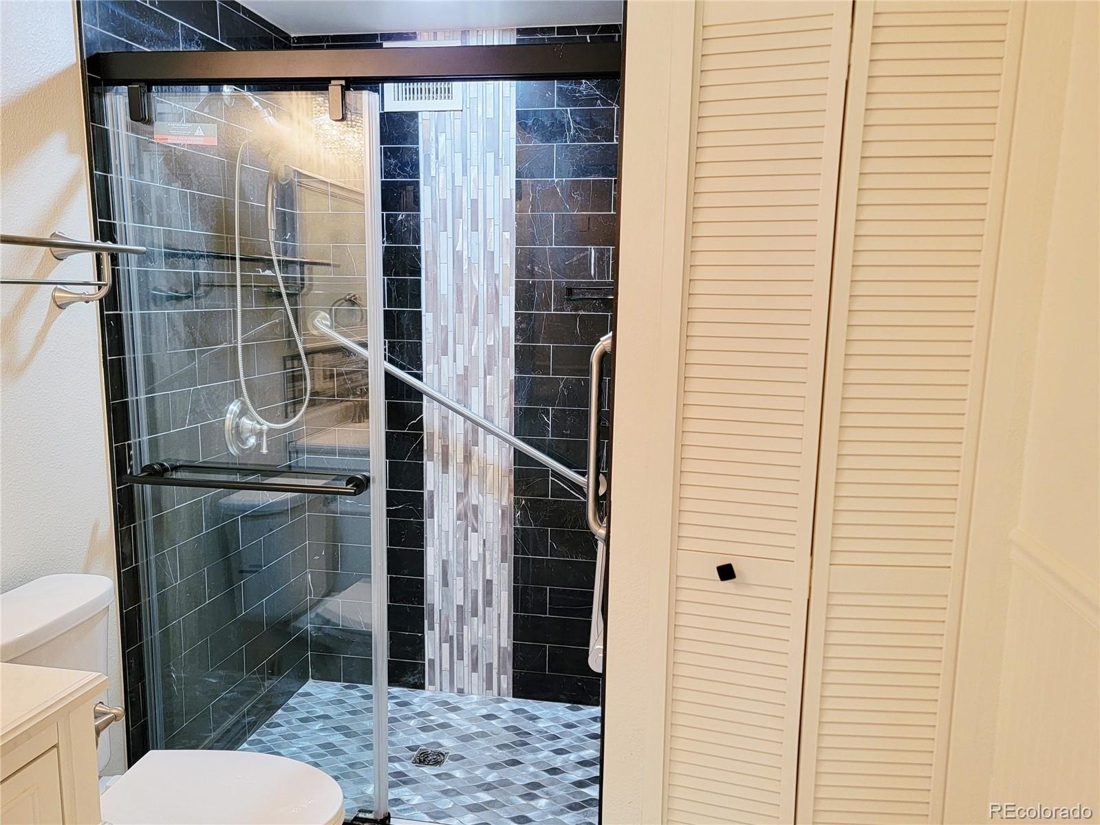 MLS Image #8 for 715 s alton way 10a,denver, Colorado