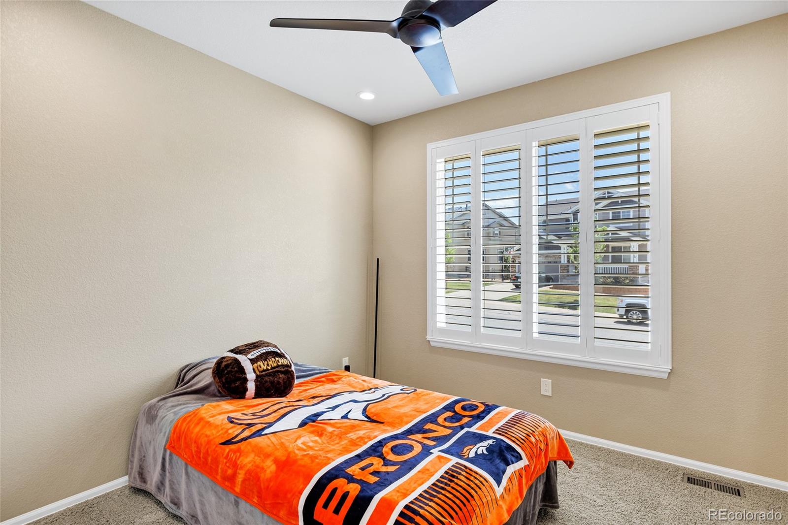 MLS Image #9 for 22527 e layton circle,aurora, Colorado