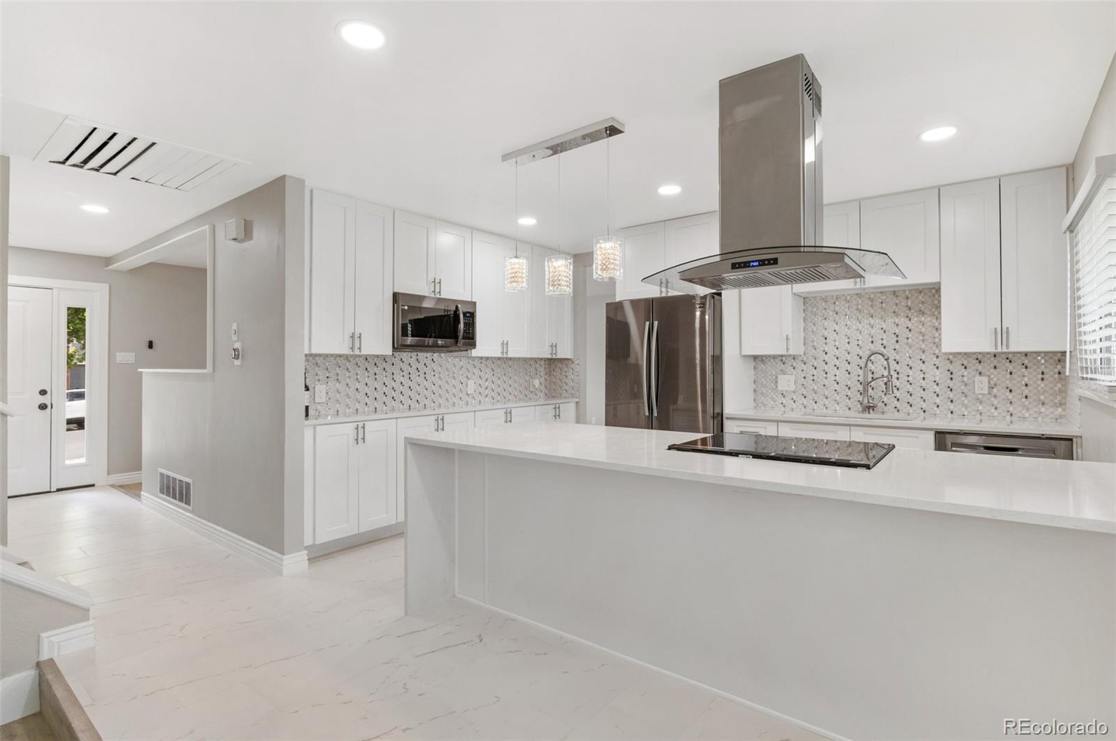 MLS Image #13 for 12992 w jewell circle,lakewood, Colorado