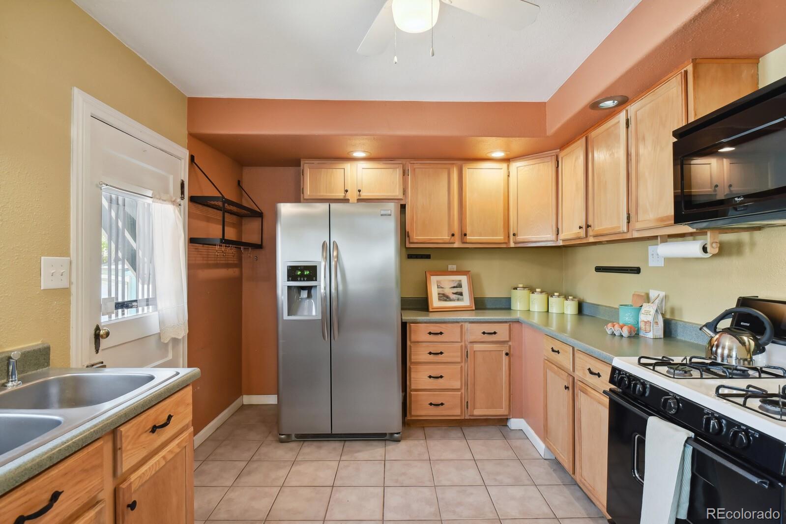 MLS Image #10 for 1003 n institute street,colorado springs, Colorado