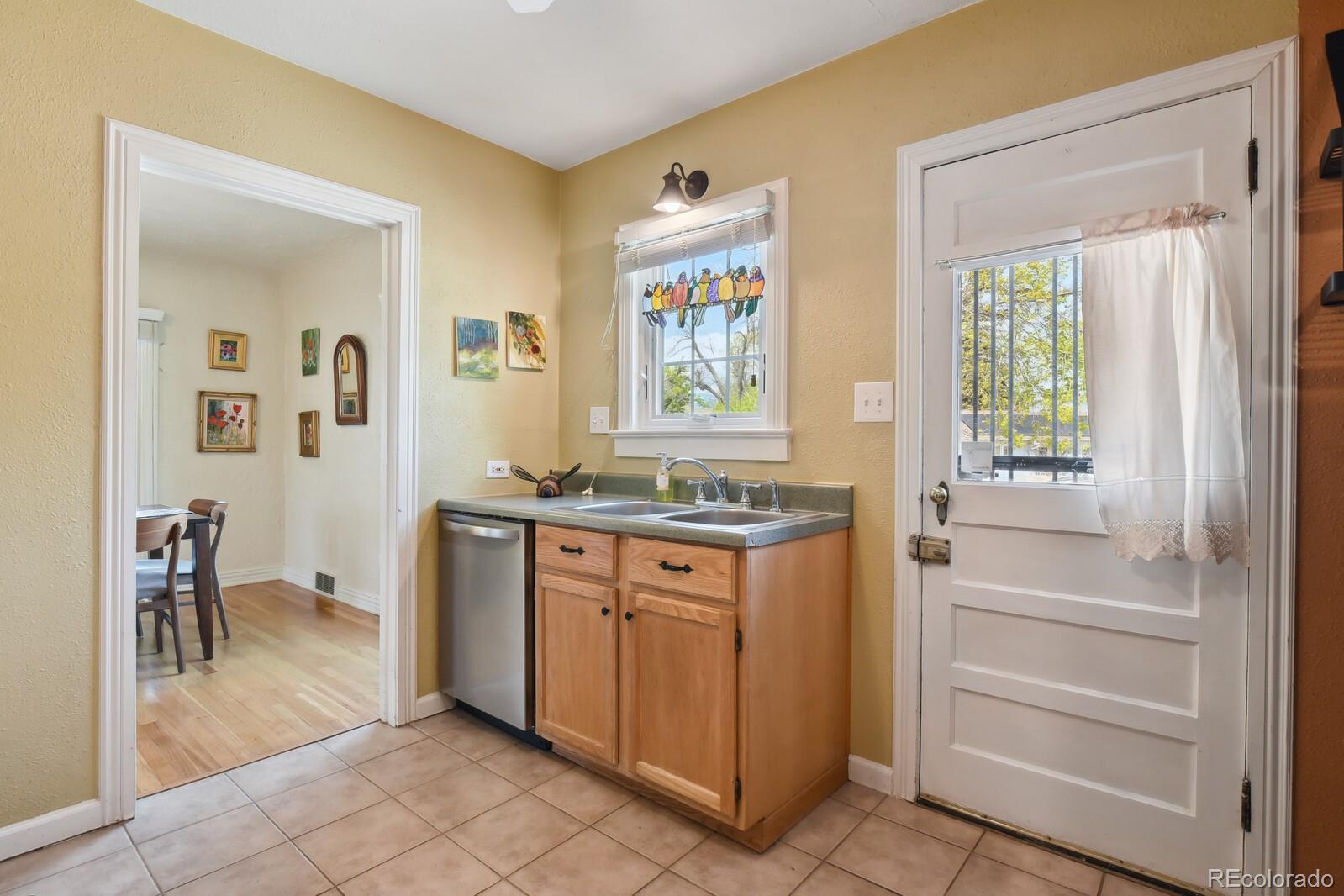 MLS Image #13 for 1003 n institute street,colorado springs, Colorado
