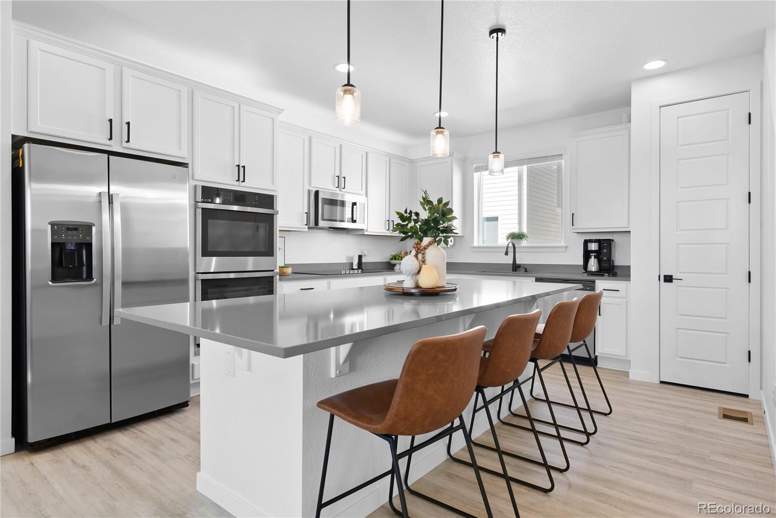 MLS Image #3 for 12261  farmview street,thornton, Colorado