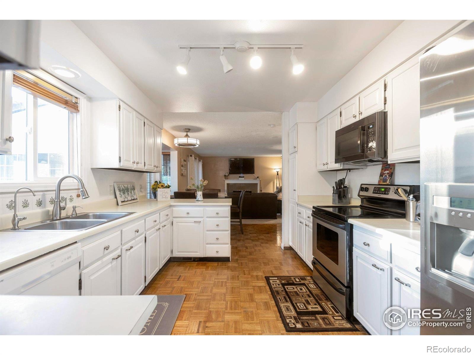 MLS Image #6 for 2229 s elkhart street,aurora, Colorado