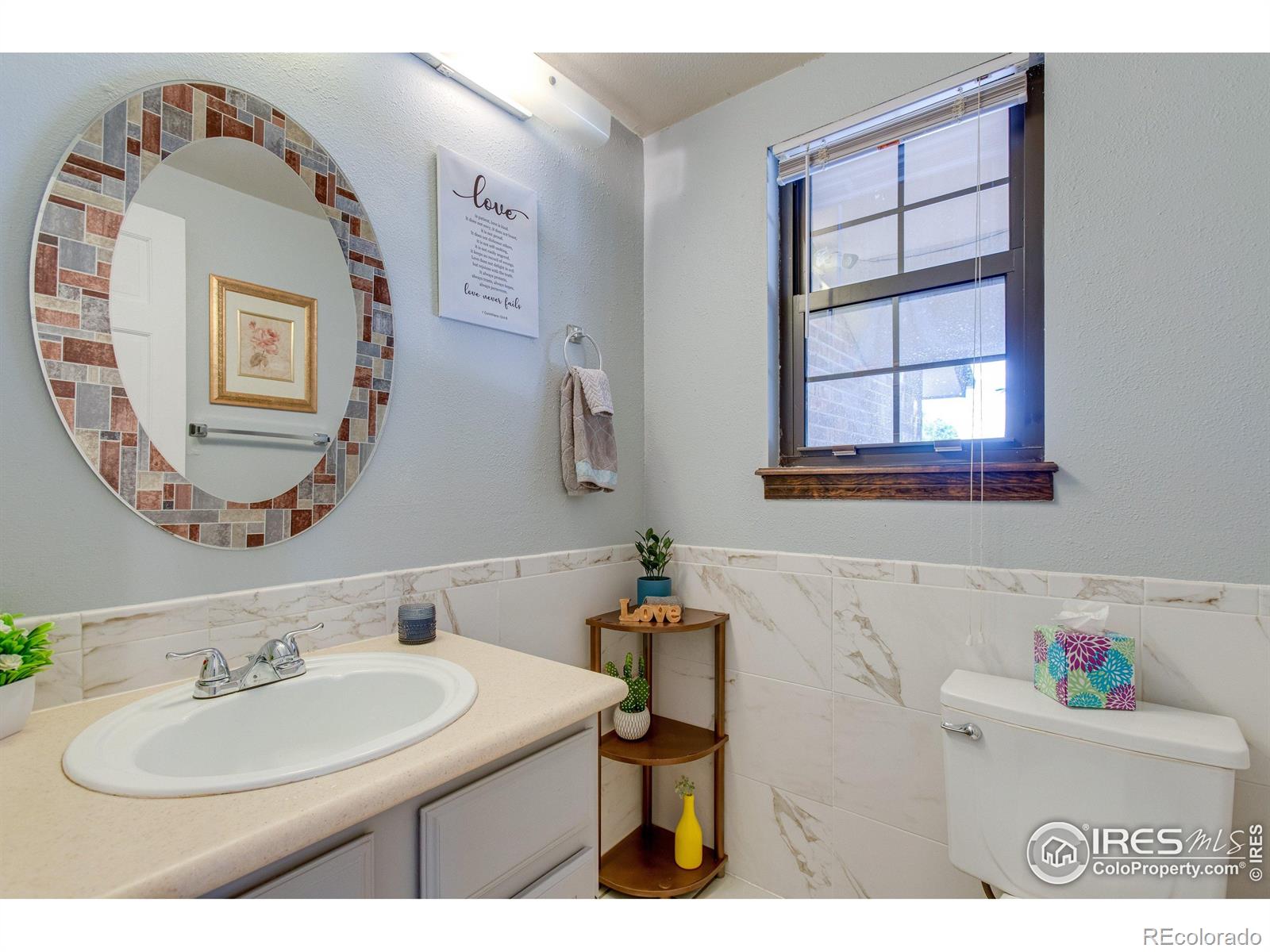 MLS Image #9 for 2229 s elkhart street,aurora, Colorado