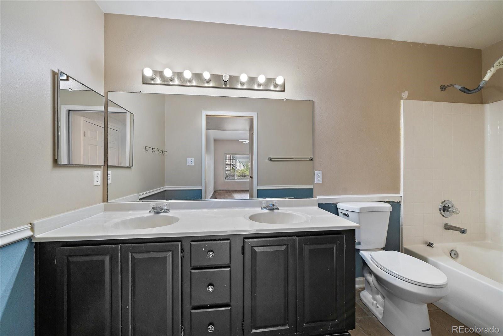 MLS Image #13 for 3845  canyon ranch road,highlands ranch, Colorado