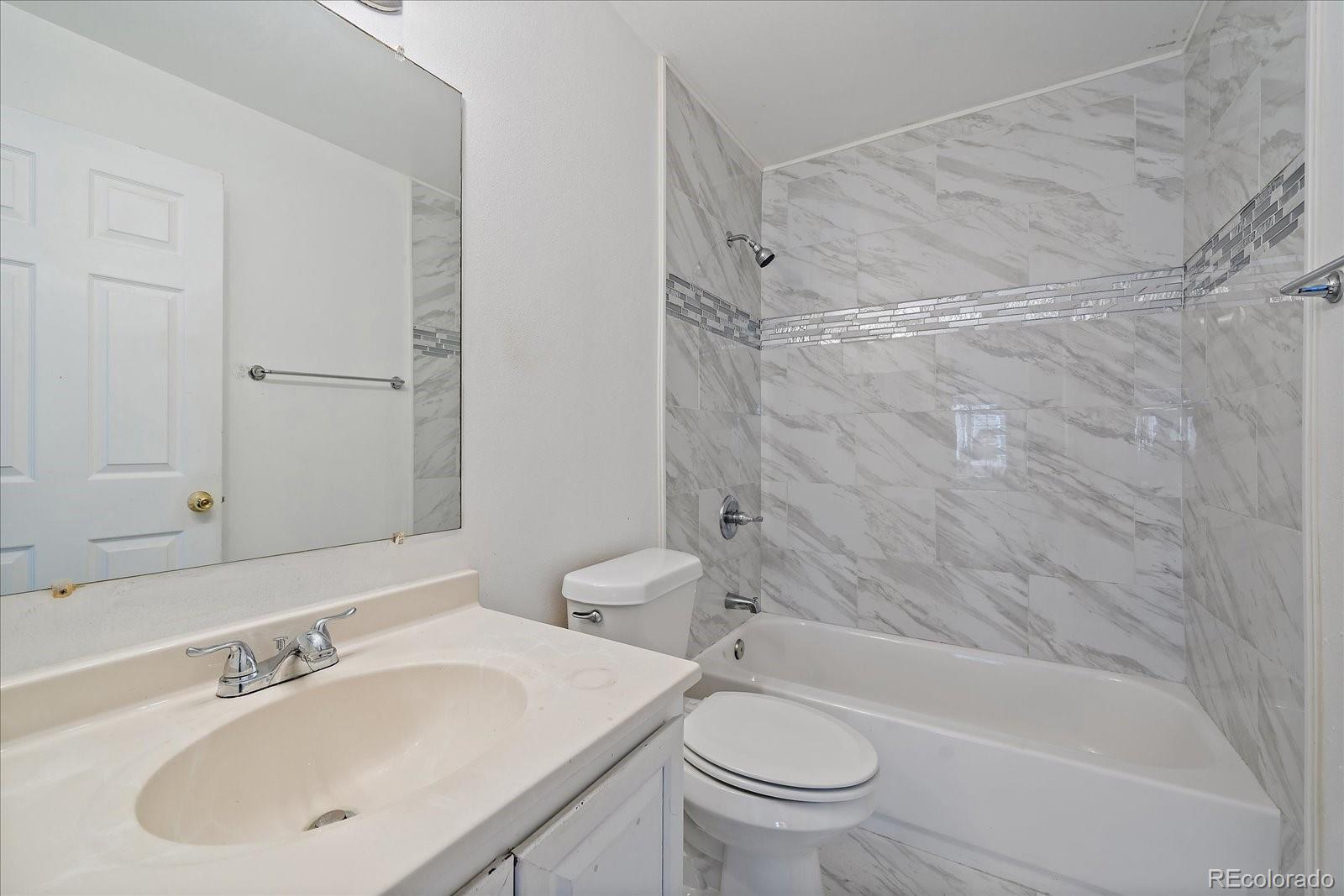 MLS Image #17 for 3845  canyon ranch road,highlands ranch, Colorado
