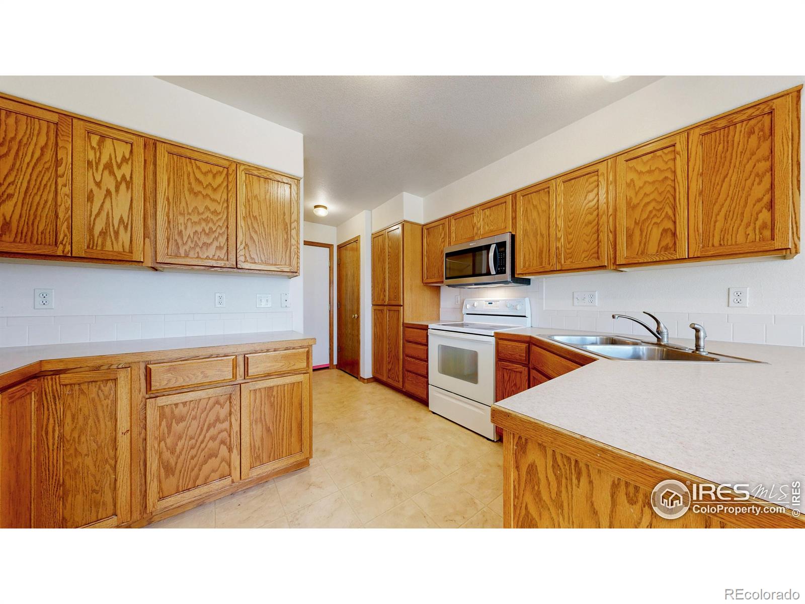 MLS Image #10 for 374  blue azurite avenue,loveland, Colorado