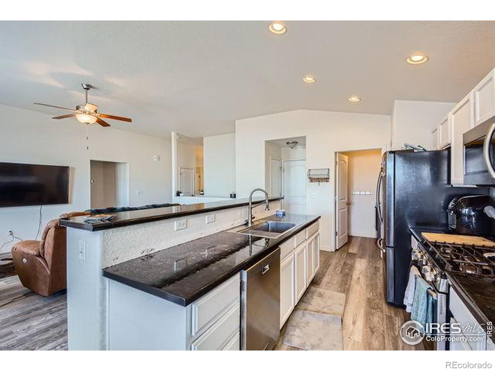 MLS Image #6 for 4134  cypress ridge lane,wellington, Colorado