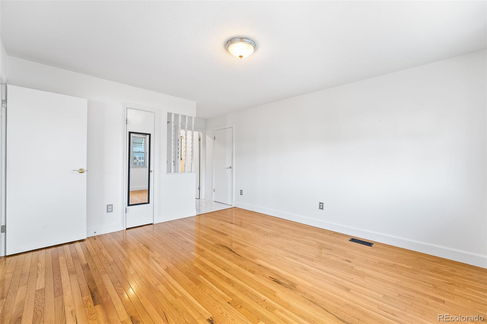 MLS Image #11 for 12829 e nevada avenue,aurora, Colorado