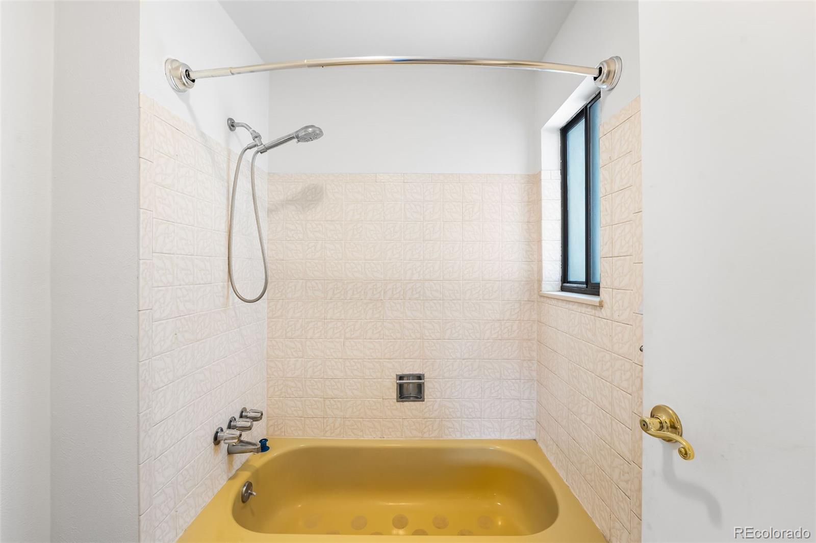 MLS Image #13 for 12829 e nevada avenue,aurora, Colorado
