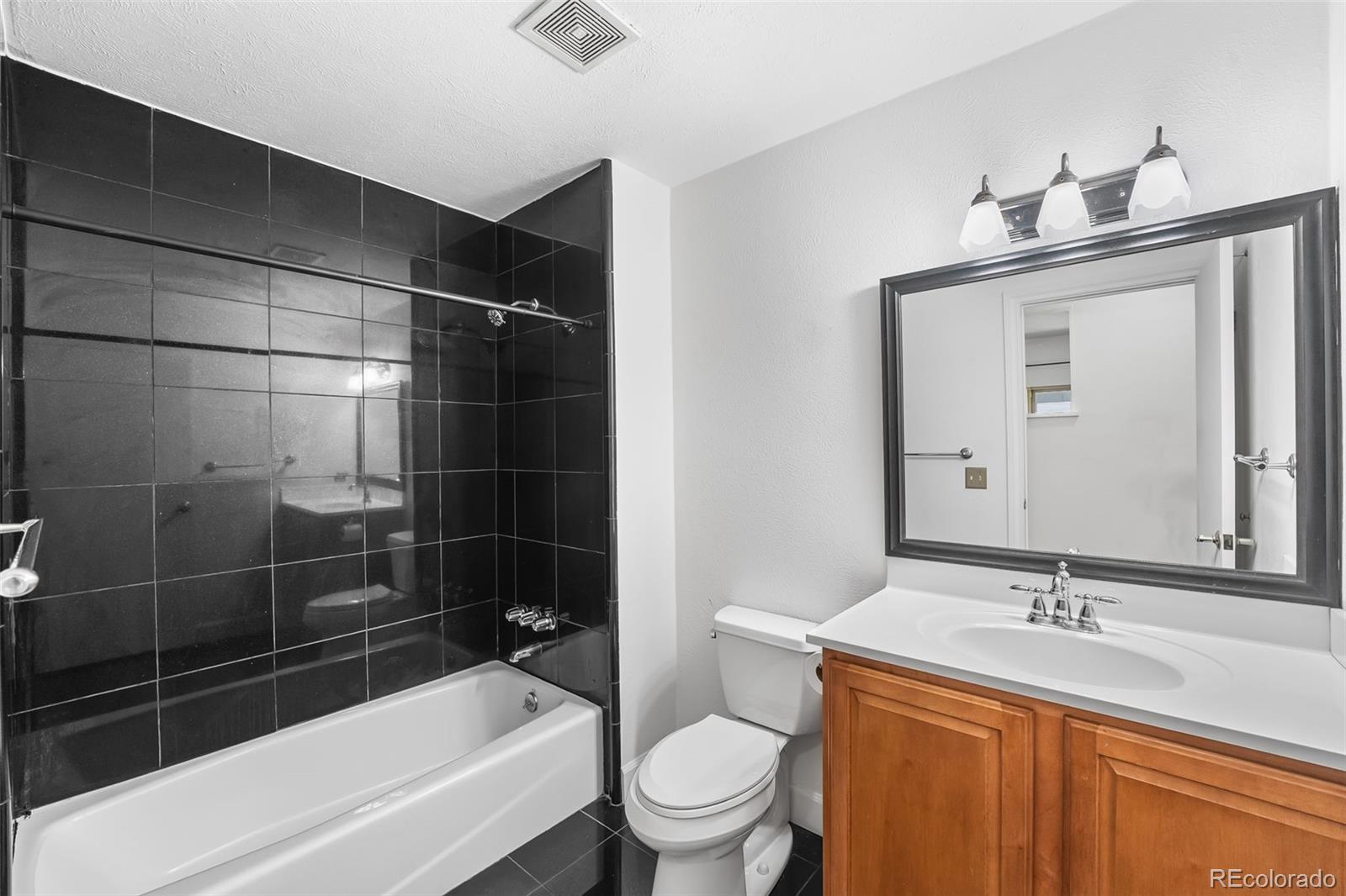 MLS Image #17 for 12829 e nevada avenue,aurora, Colorado