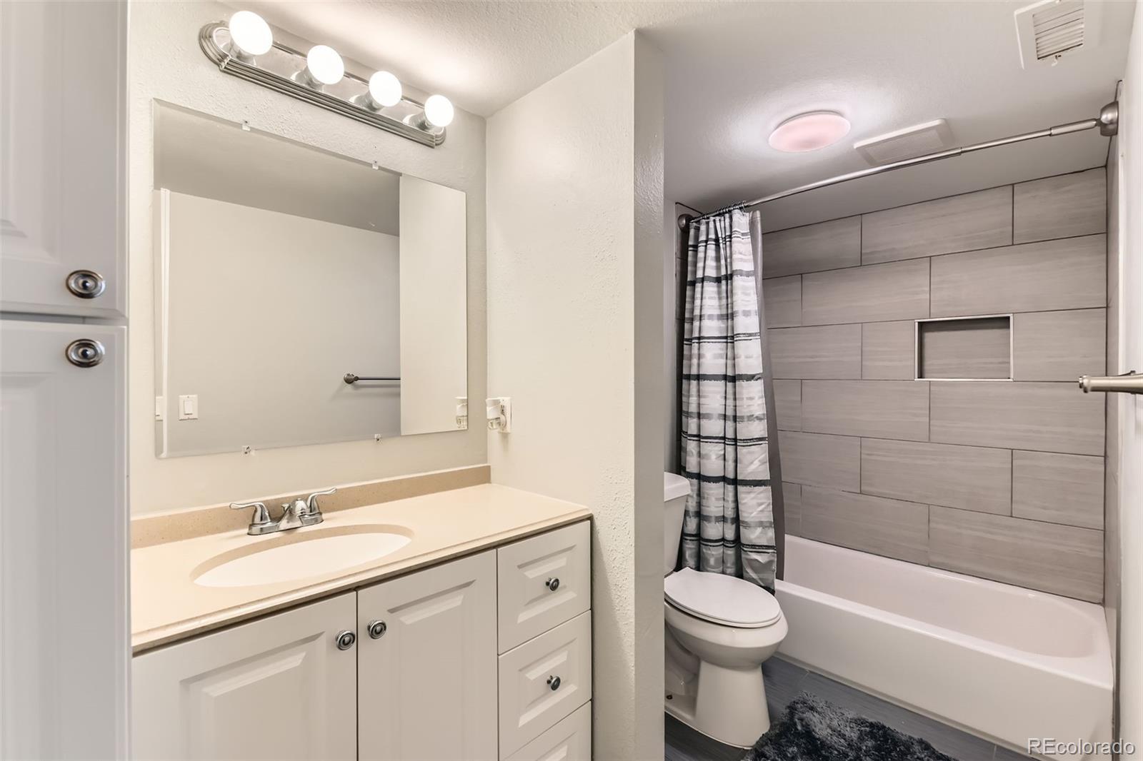 MLS Image #5 for 8100 w quincy avenue,denver, Colorado