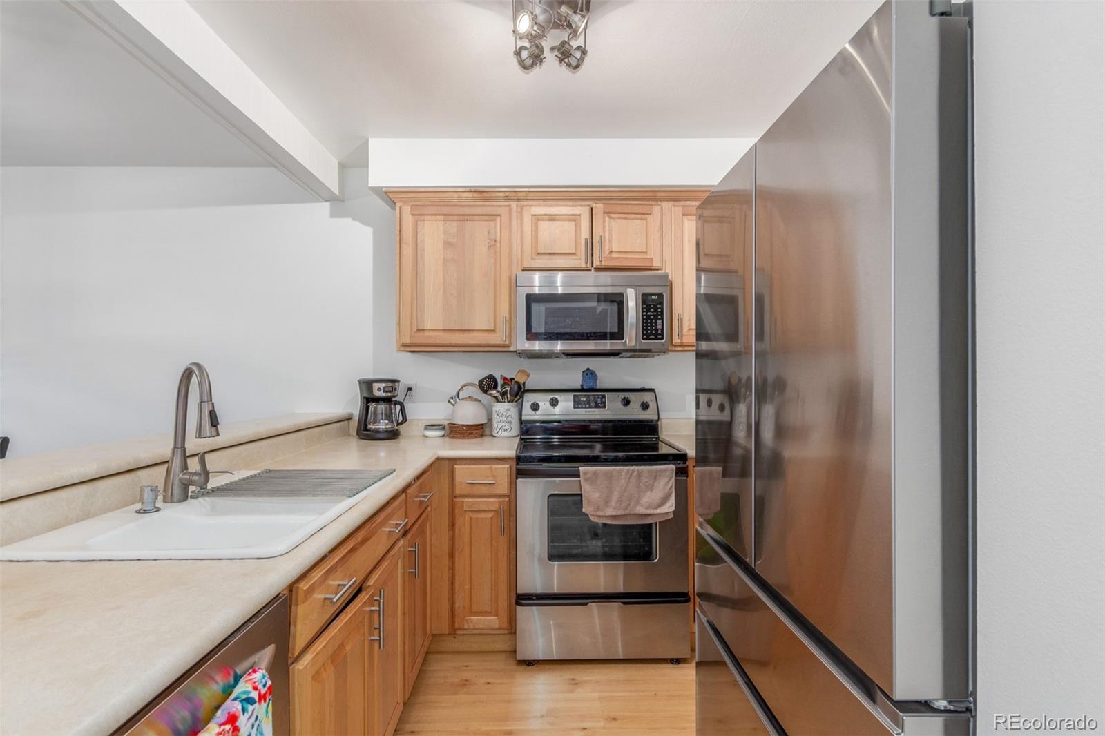 MLS Image #11 for 14093 e radcliff circle,aurora, Colorado