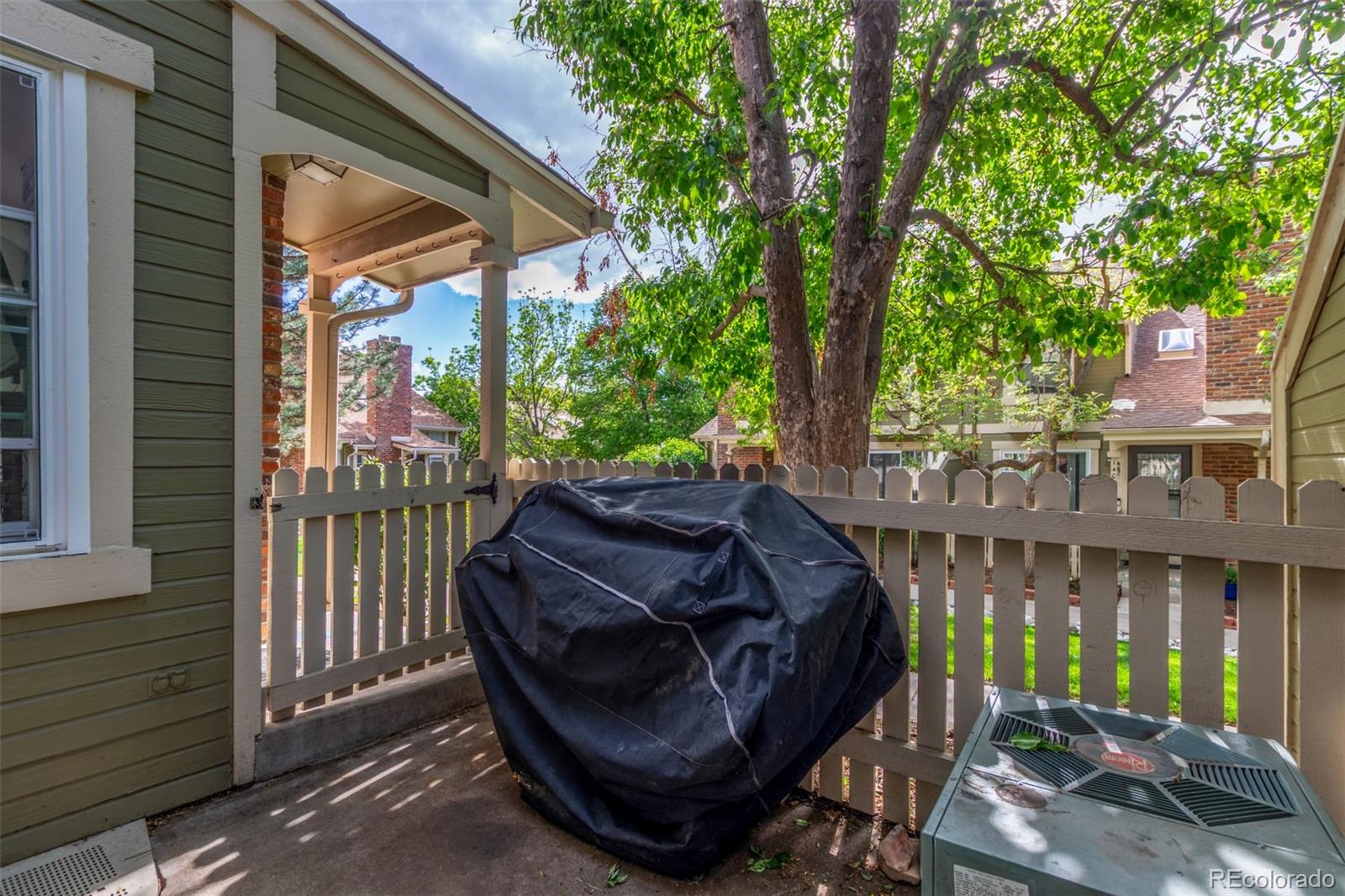 MLS Image #5 for 14093 e radcliff circle,aurora, Colorado