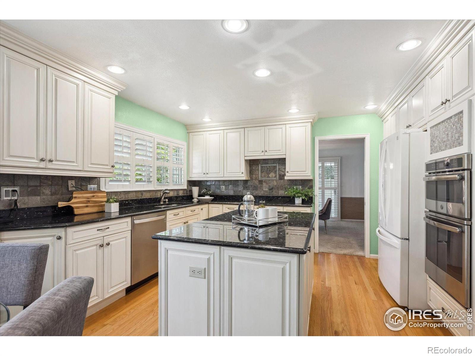 MLS Image #13 for 7190 s poplar court,centennial, Colorado