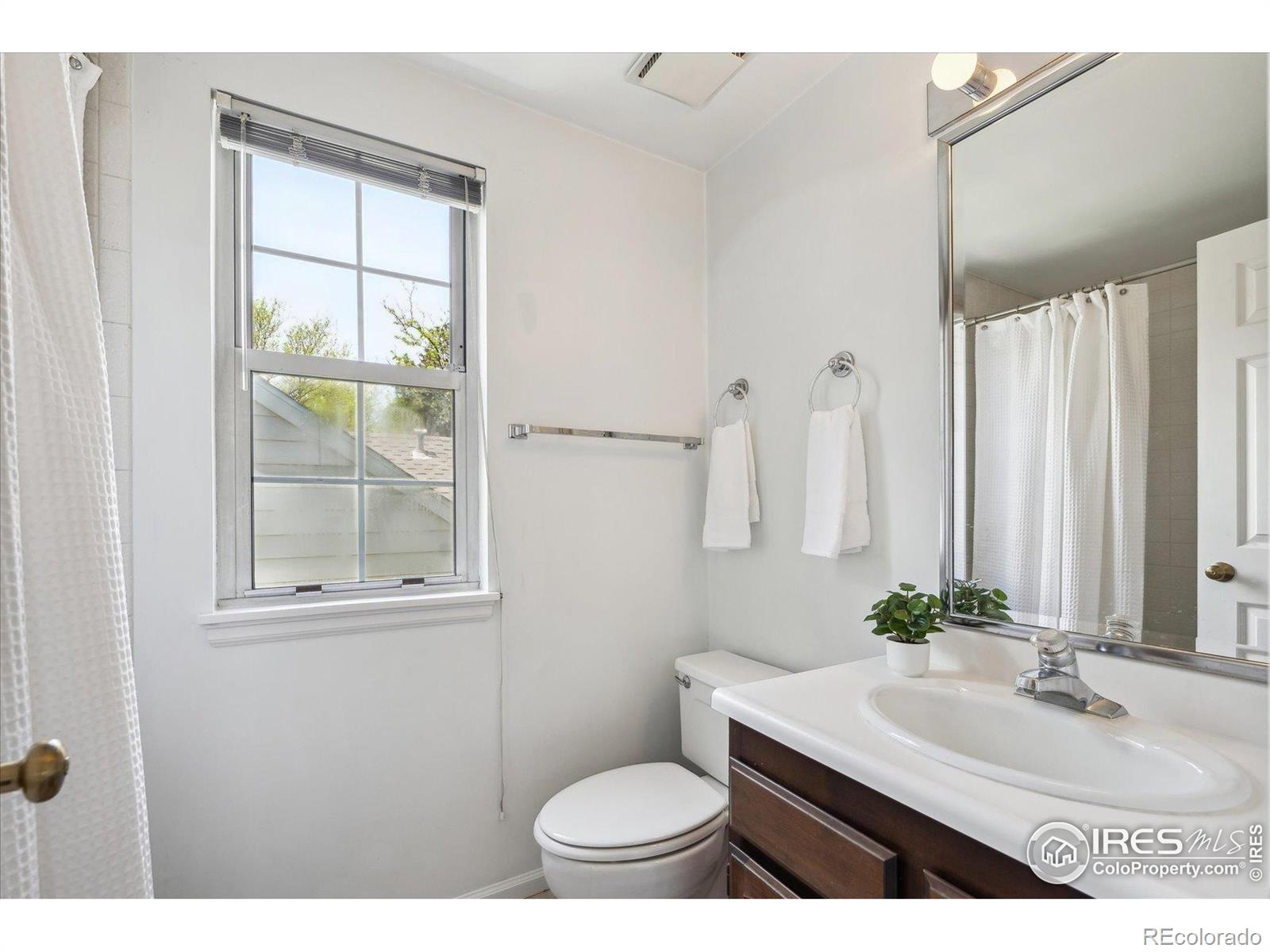 MLS Image #28 for 7190 s poplar court,centennial, Colorado