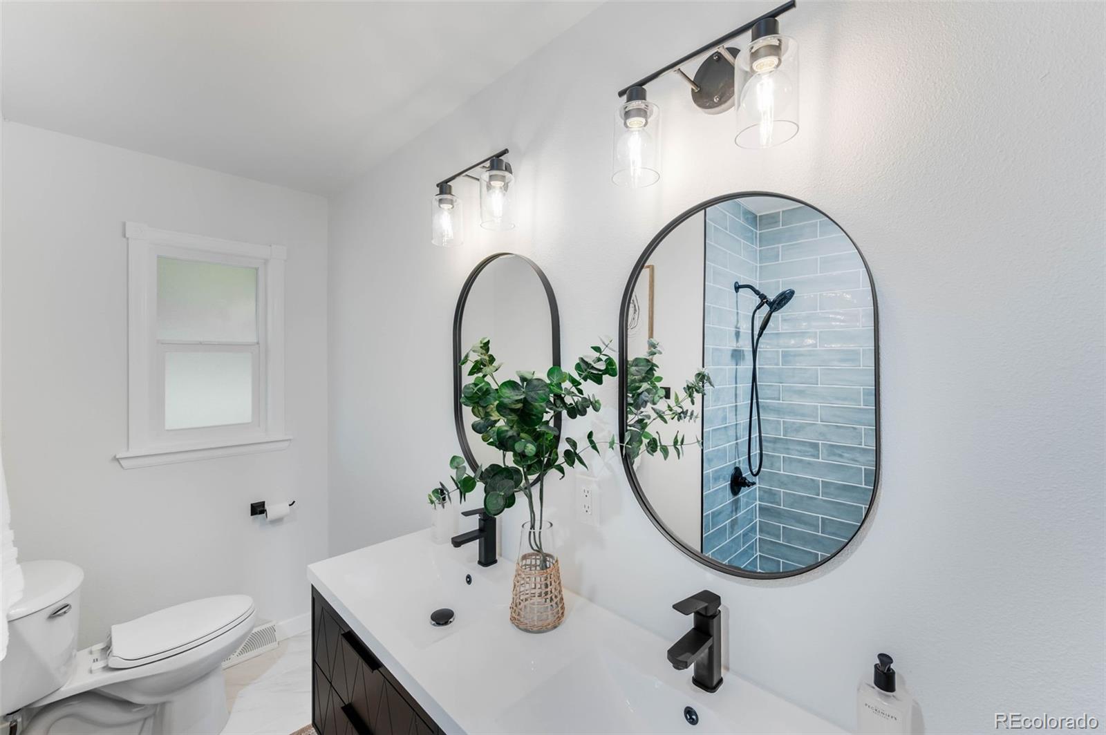 MLS Image #23 for 1810 s kearney street,denver, Colorado