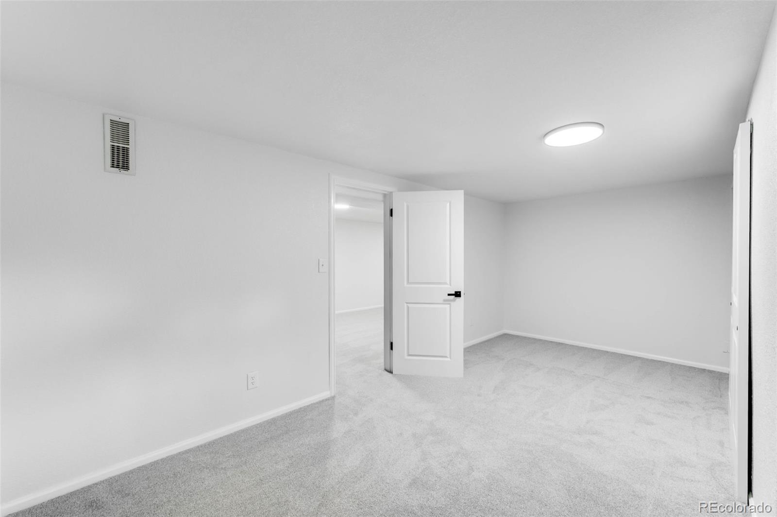 MLS Image #26 for 1810 s kearney street,denver, Colorado