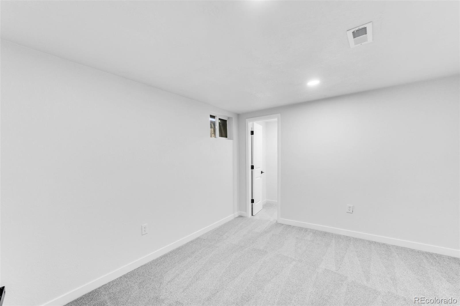 MLS Image #28 for 1810 s kearney street,denver, Colorado
