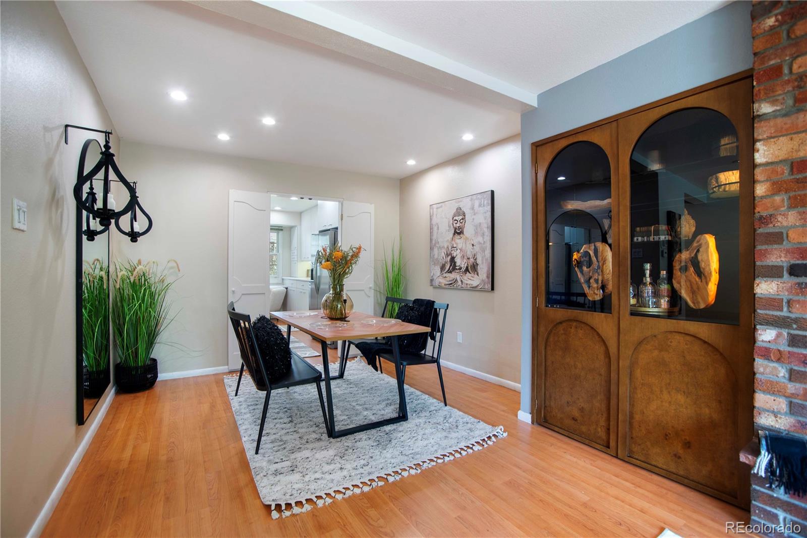 MLS Image #14 for 5821 e ithaca place,denver, Colorado