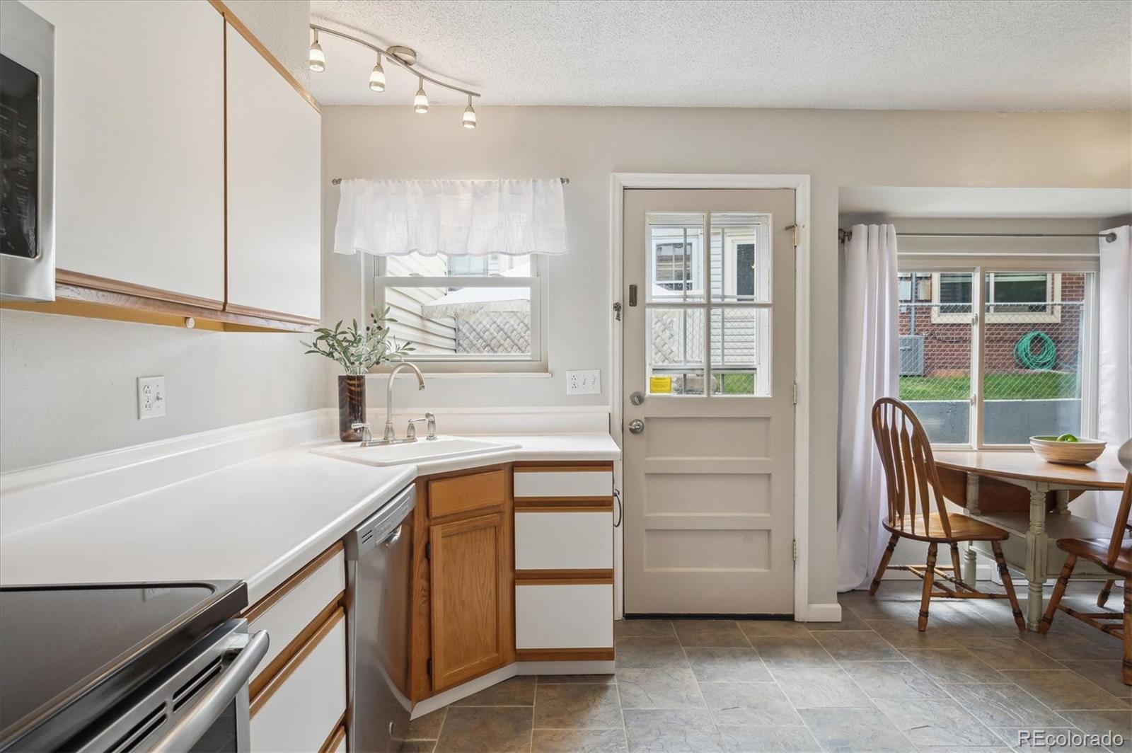 MLS Image #10 for 1799 s lee street,lakewood, Colorado