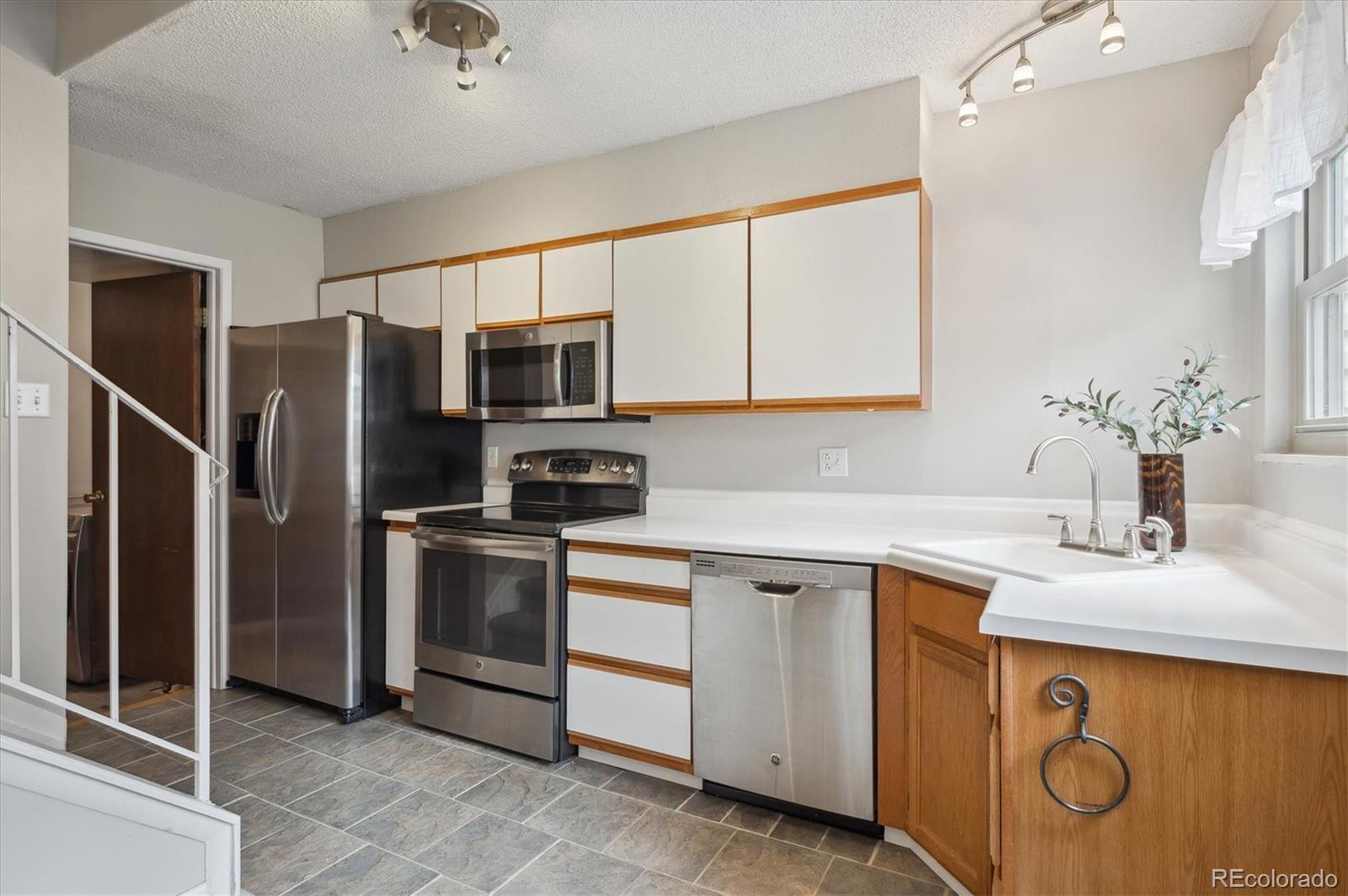 MLS Image #9 for 1799 s lee street,lakewood, Colorado