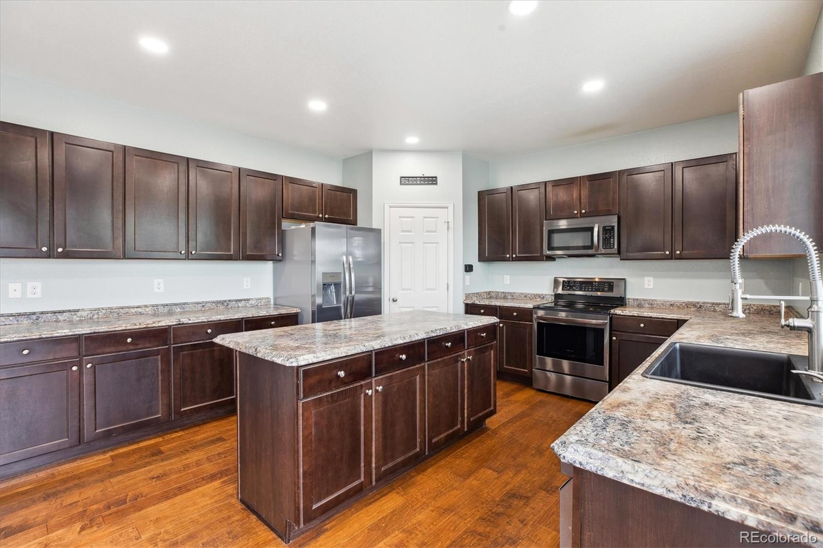 MLS Image #4 for 5021 s rome street,aurora, Colorado